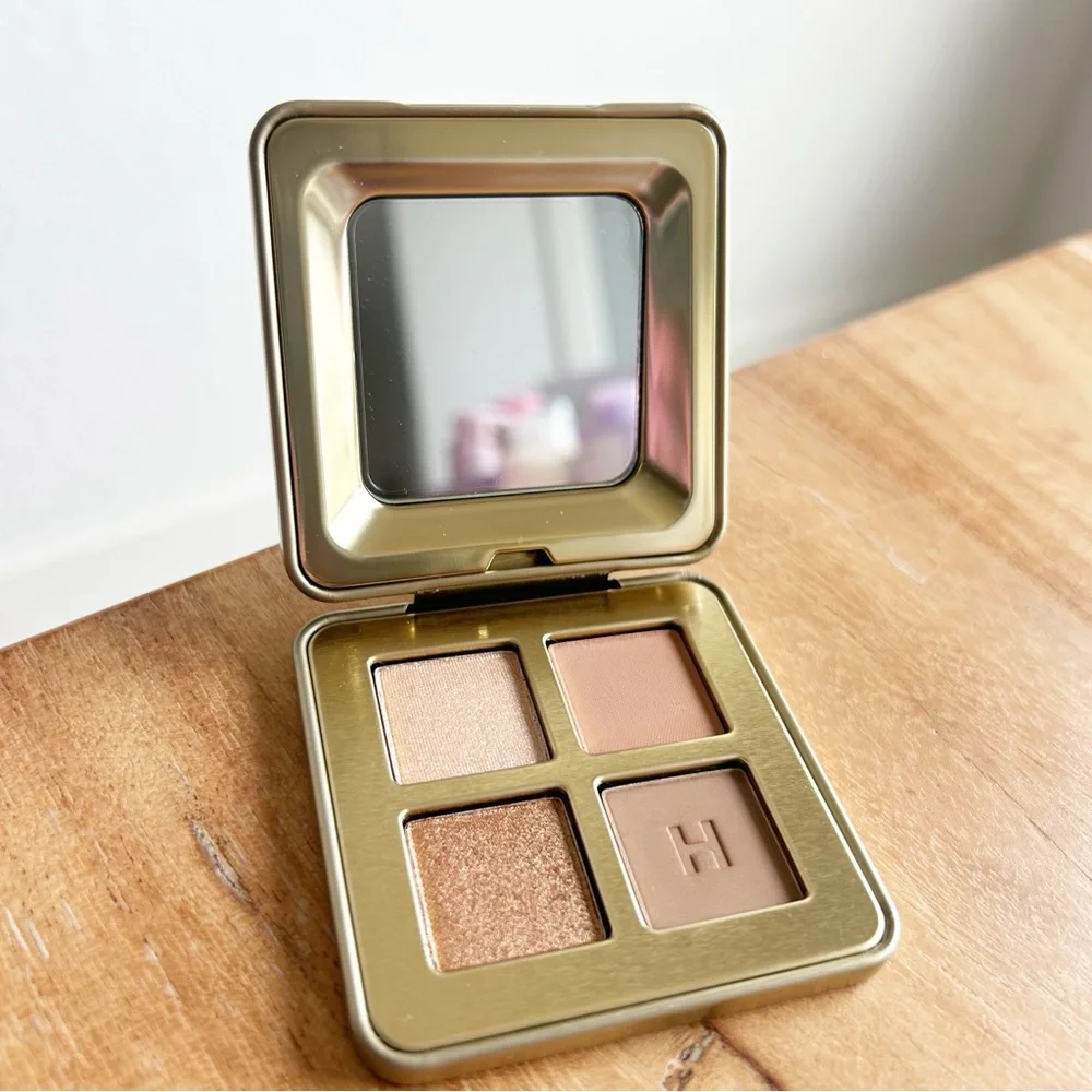 New Hourglass Curator Eyeshadow Palette Futurist - Picture 5 of 5